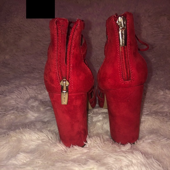 Vince Camuto red chunky heels - Picture 6 of 8